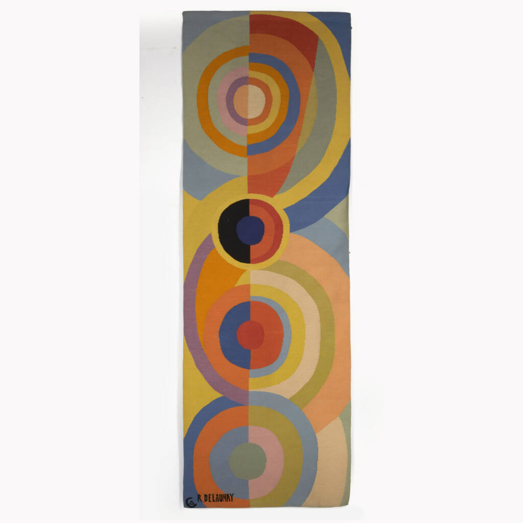 Robert DELAUNAY (D’après), Rythme sans fin, 1952, tapisserie en laine de couleurs. D : 290 × 100 cm. Coll. Privée.
